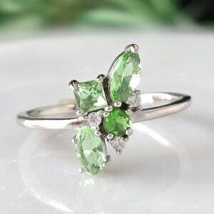 Peridot Green Swarovski cluster ring, 925 Sterling Silver Charmed Aroma